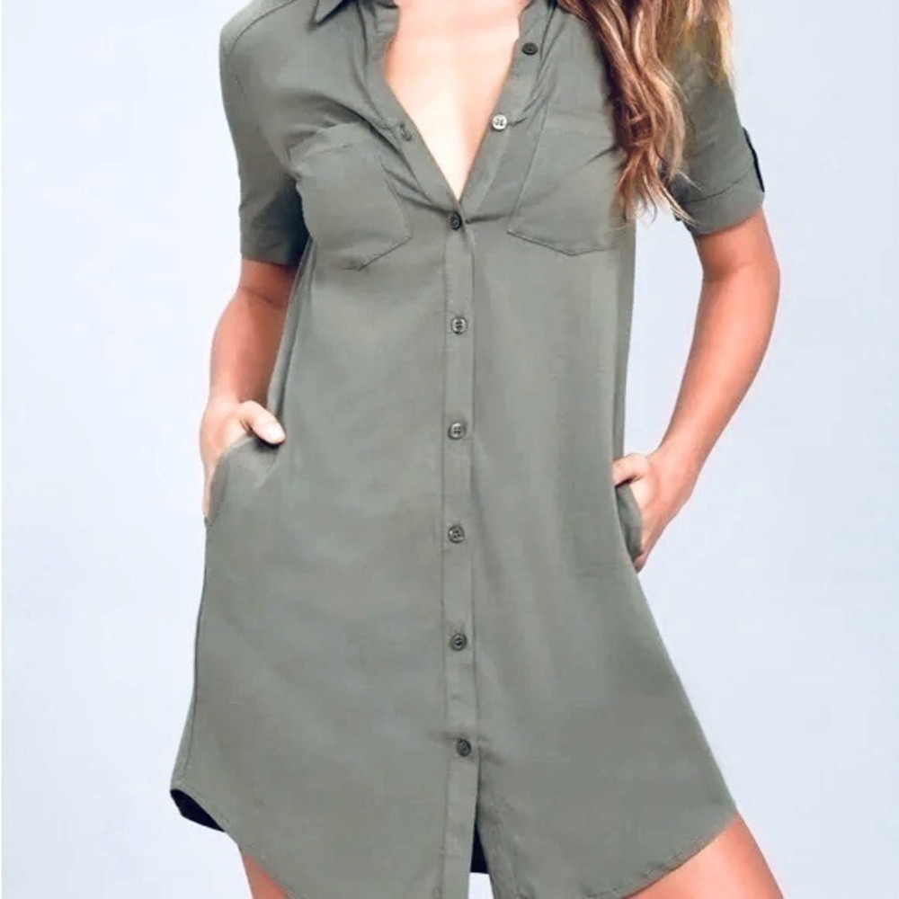 Lulu’s Oxford comma collared button front mini dress small